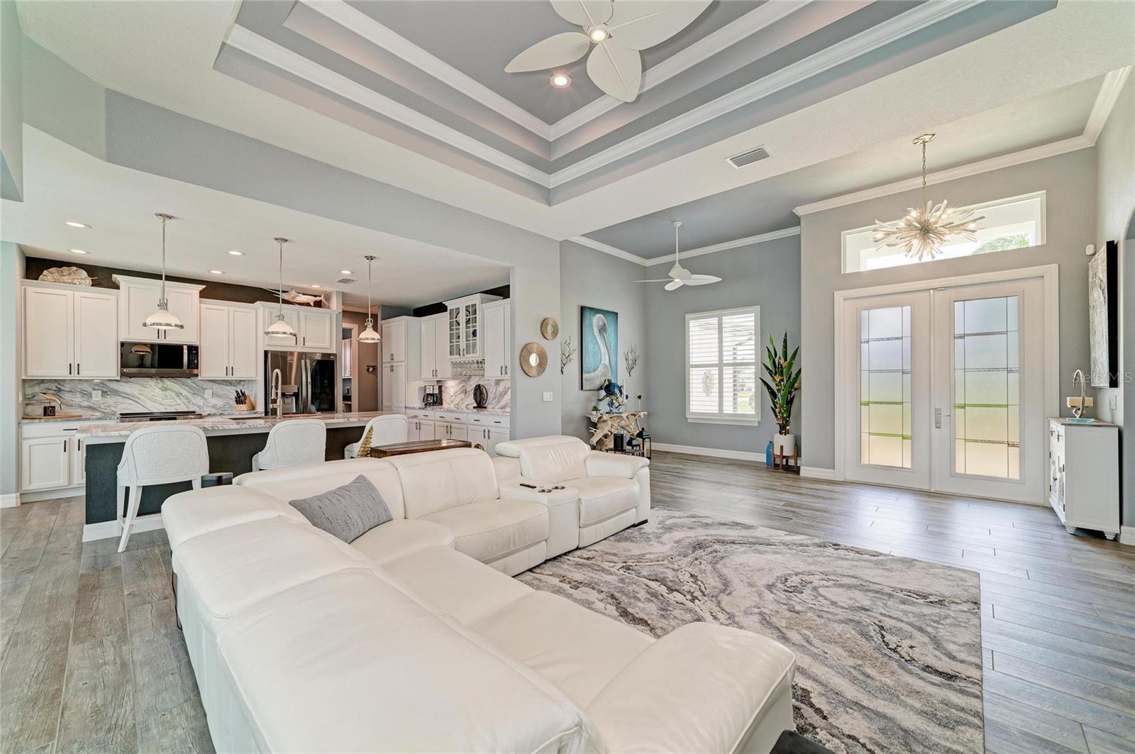 15704 LAKELAND CIR, PORT CHARLOTTE, FL, 33981
