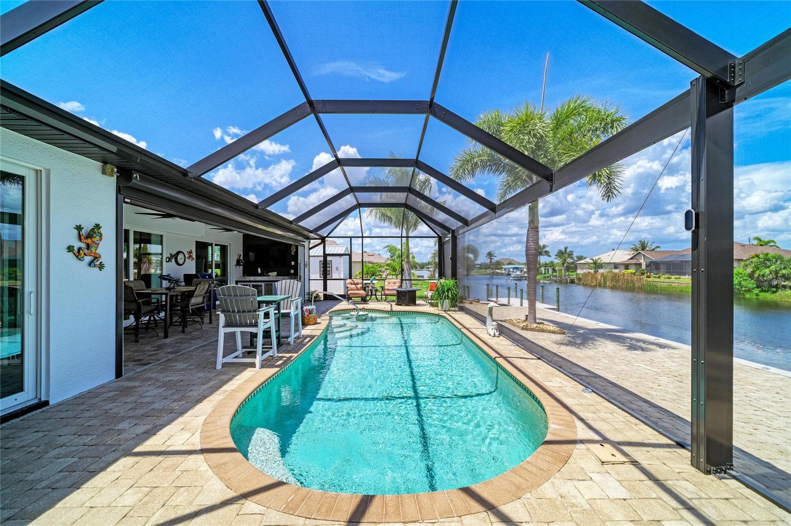 15704 LAKELAND CIR, PORT CHARLOTTE, FL, 33981