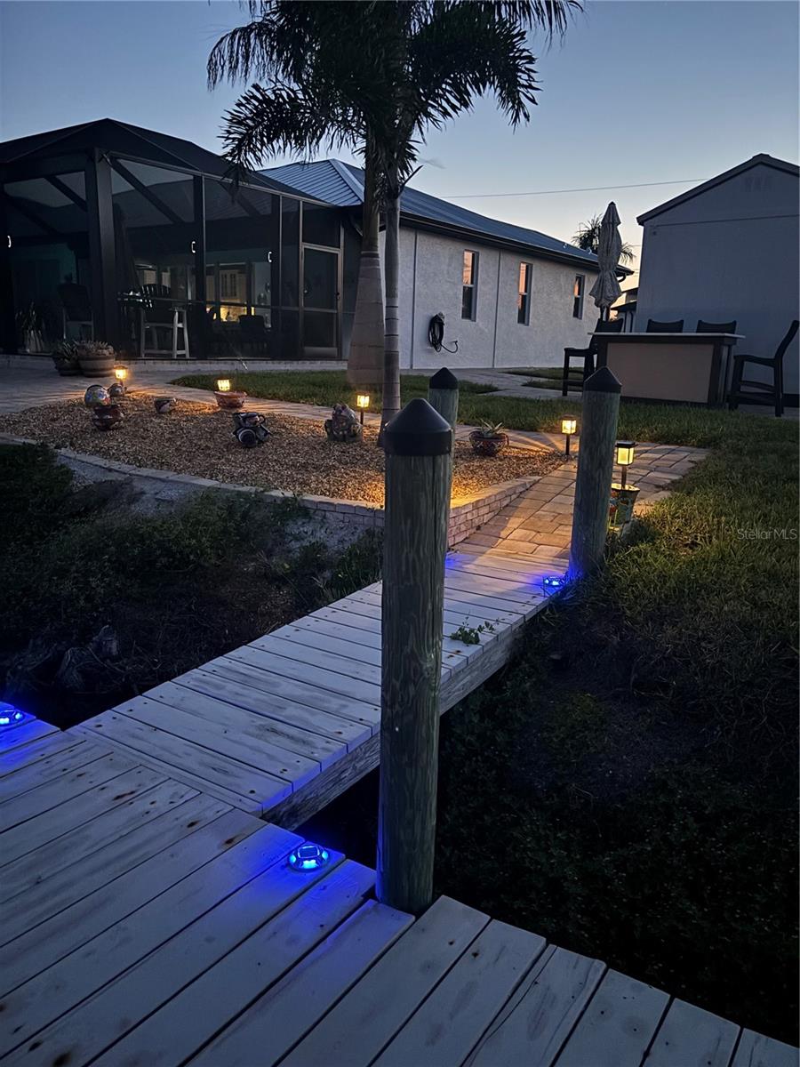 15704 LAKELAND CIR, PORT CHARLOTTE, FL, 33981