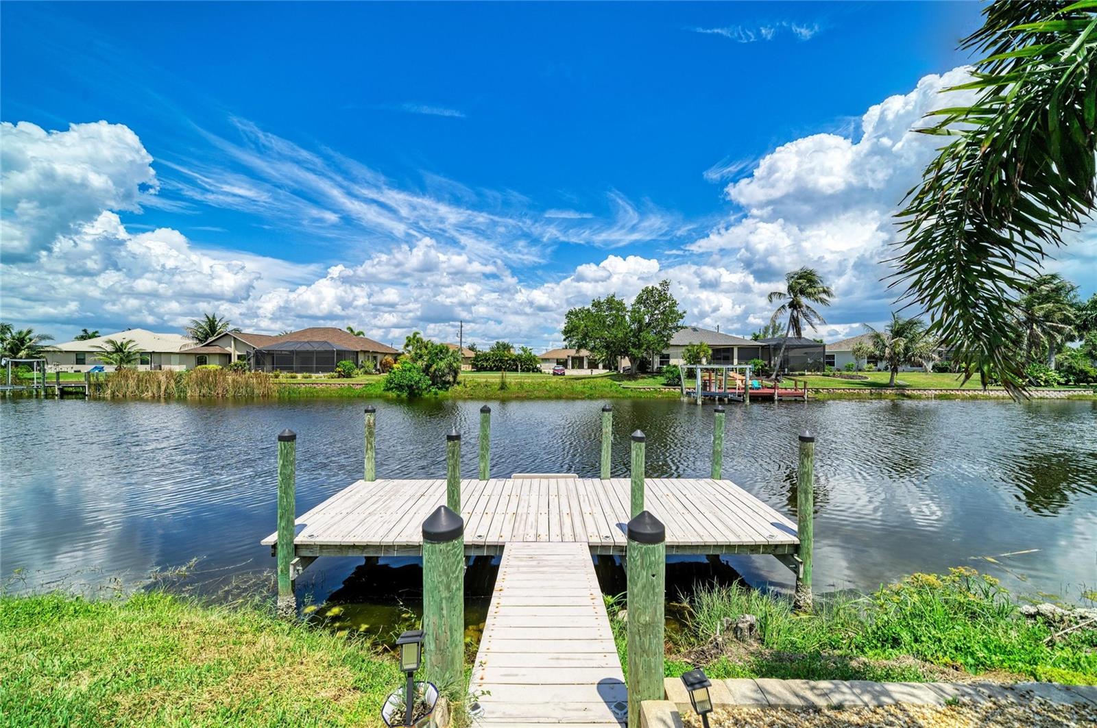 15704 LAKELAND CIR, PORT CHARLOTTE, FL, 33981