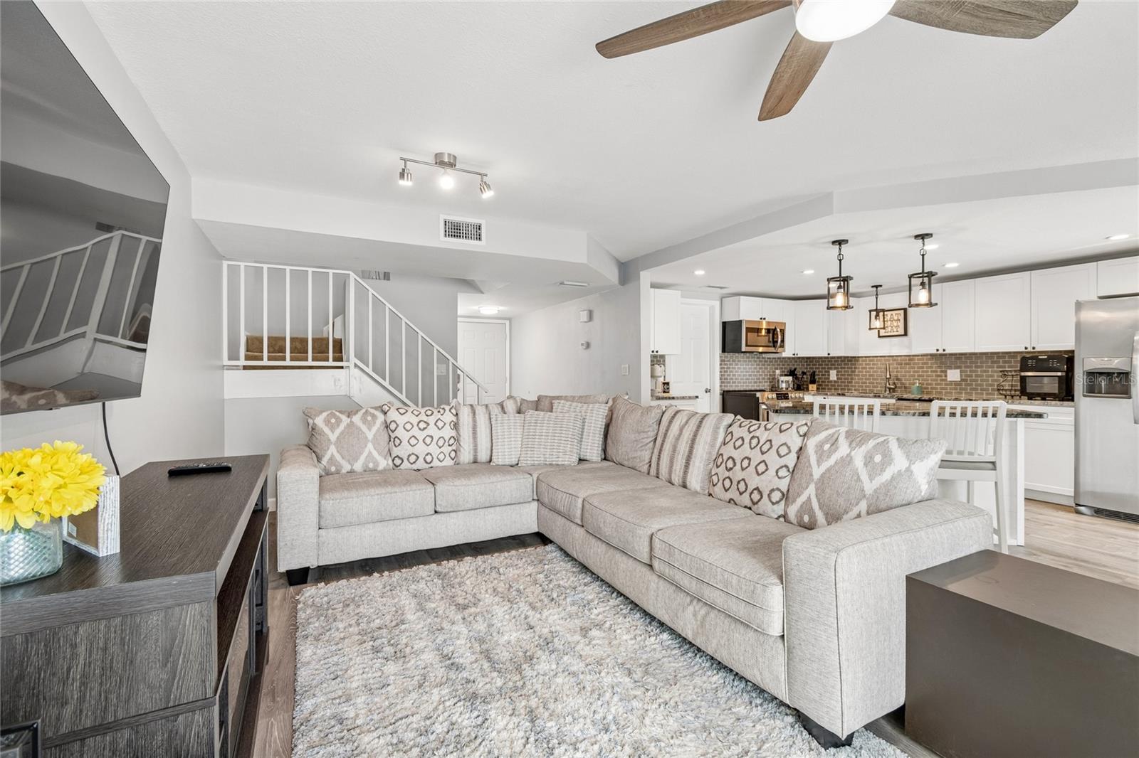 7324 STONE HAVEN CT N, PINELLAS PARK, FL, 33781