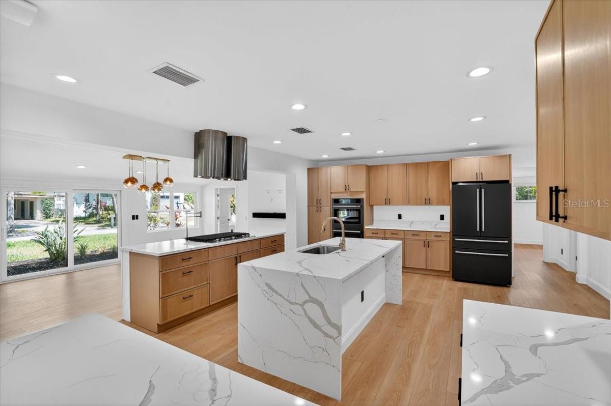 2708 N DUNDEE ST, TAMPA, FL, 33629