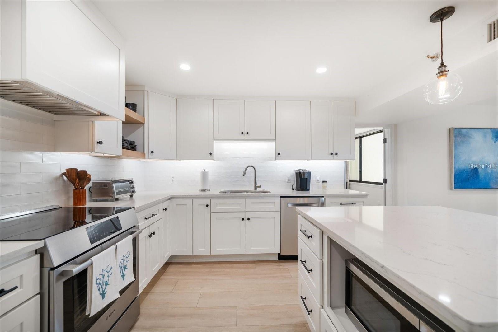 1480 GULF BLVD #401, CLEARWATER BEACH, FL, 33767