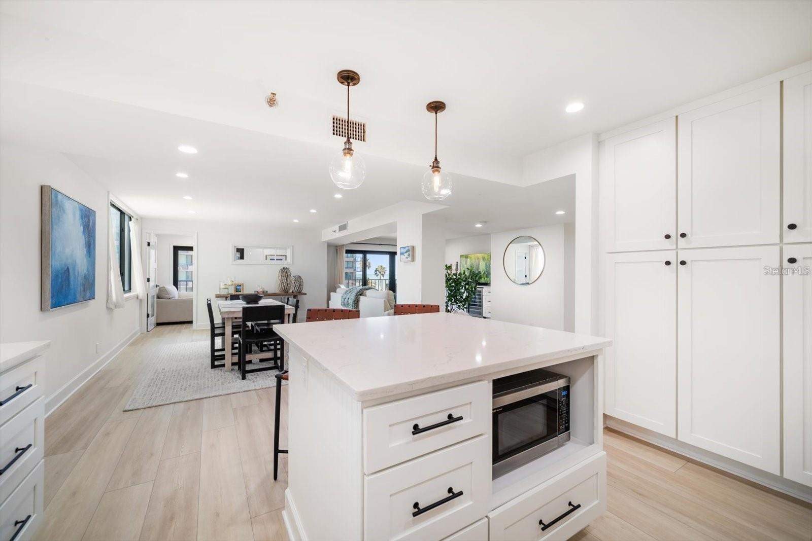 1480 GULF BLVD #401, CLEARWATER BEACH, FL, 33767