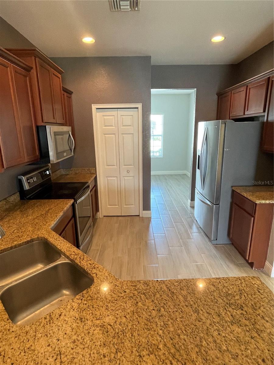 2597 HIGHLANDS CREEK WAY, LAKELAND, FL, 33813