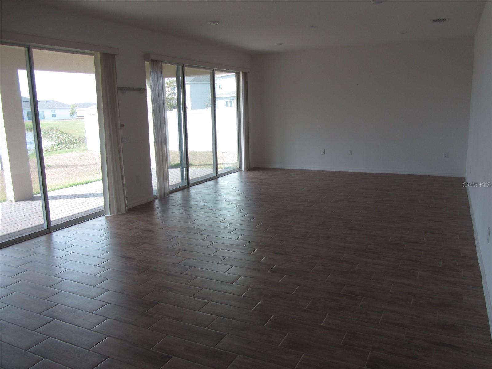 365 BLUE LAKE CIR, KISSIMMEE, FL, 34758