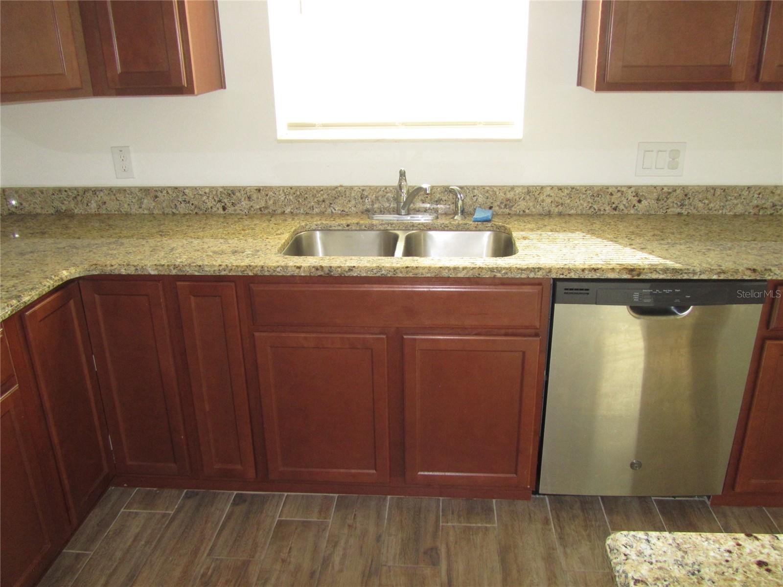 365 BLUE LAKE CIR, KISSIMMEE, FL, 34758