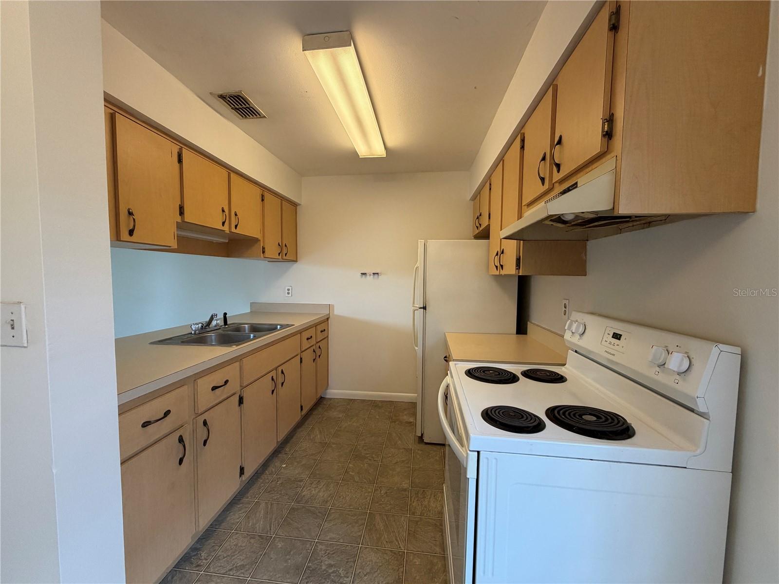 2117 CITRUS BLVD #4, LEESBURG, FL, 34748
