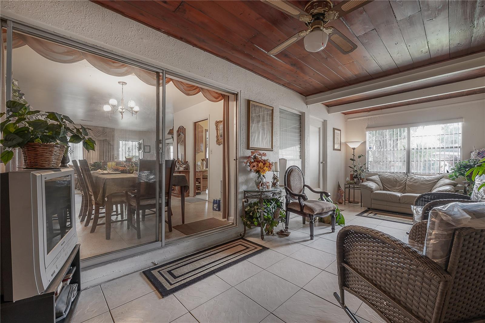 3803 RIVER GROVE DR, TAMPA, FL, 33610