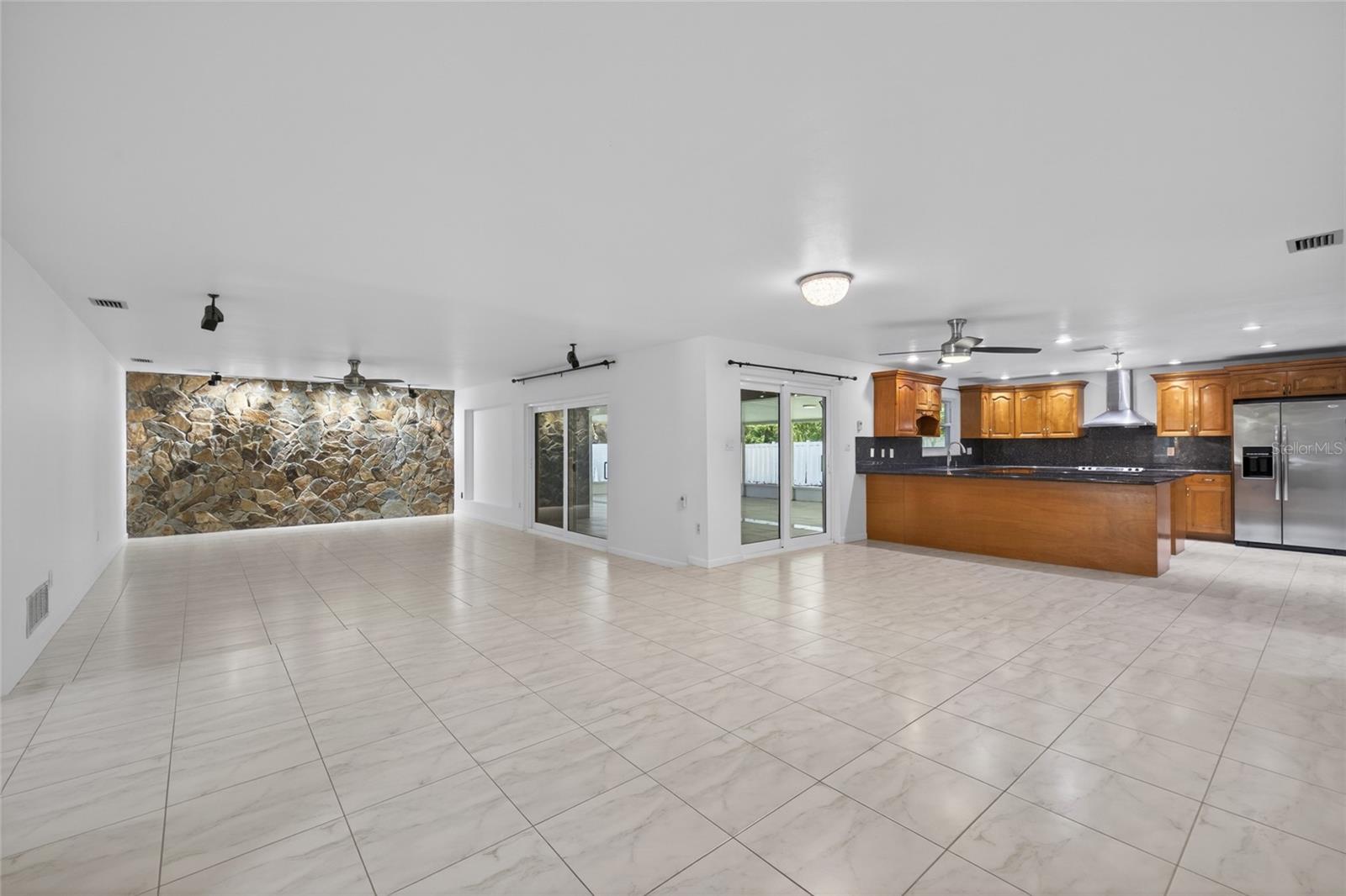1903 ORO CT, CLEARWATER, FL, 33764