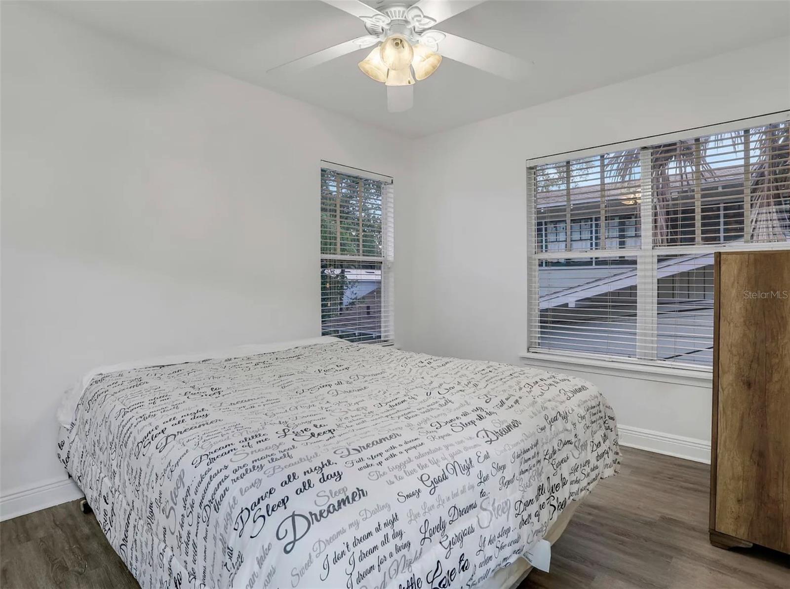 148 S THORNTON AVE, ORLANDO, FL, 32801