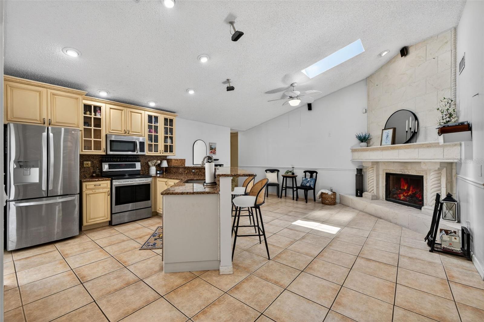 10705 OUT ISLAND DR, TAMPA, FL, 33615