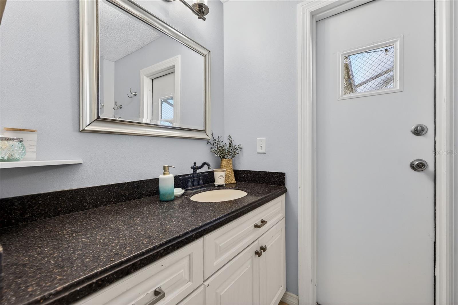 10705 OUT ISLAND DR, TAMPA, FL, 33615