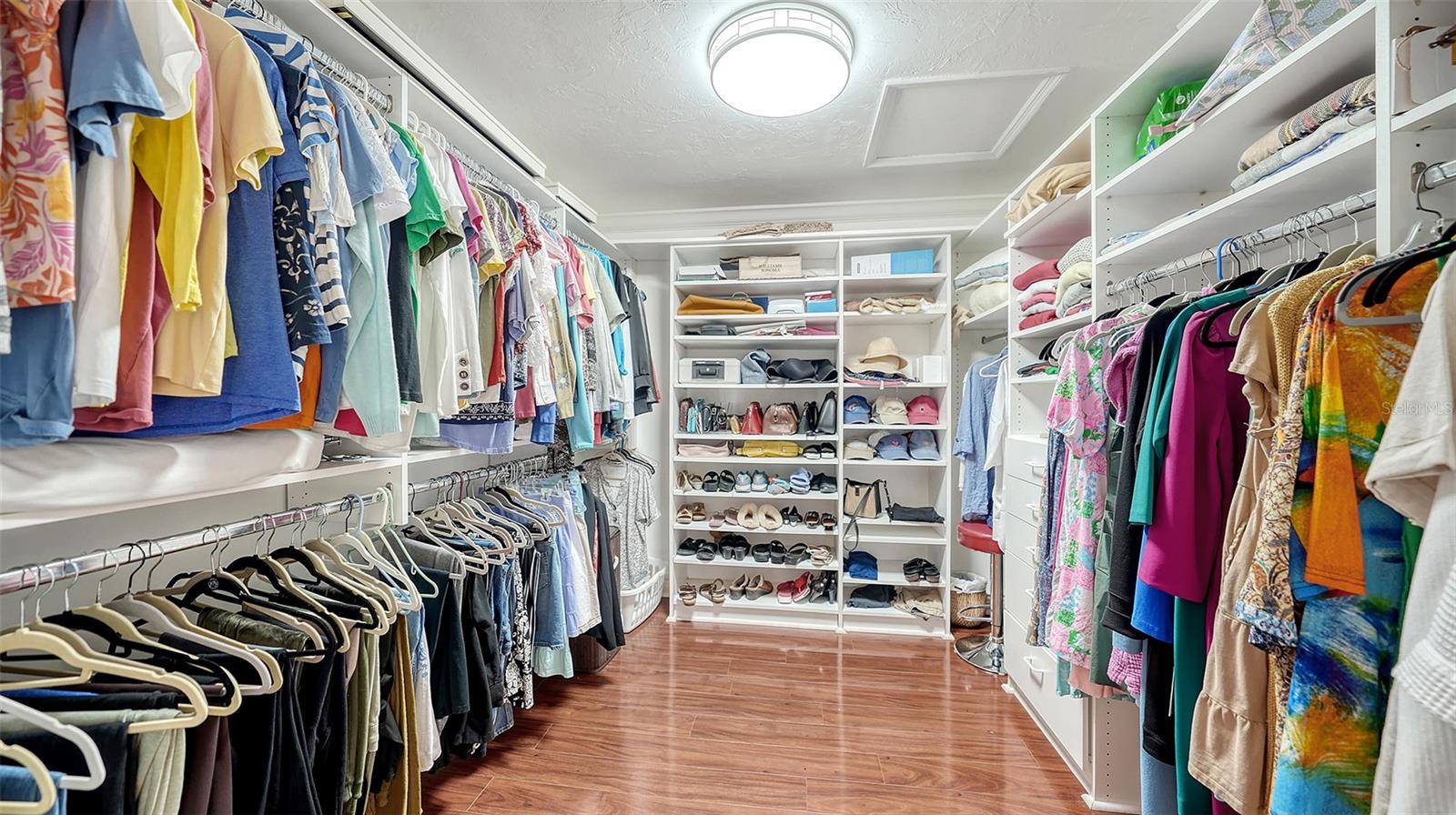 3988 LOSILLIAS DR, SARASOTA, FL, 34238
