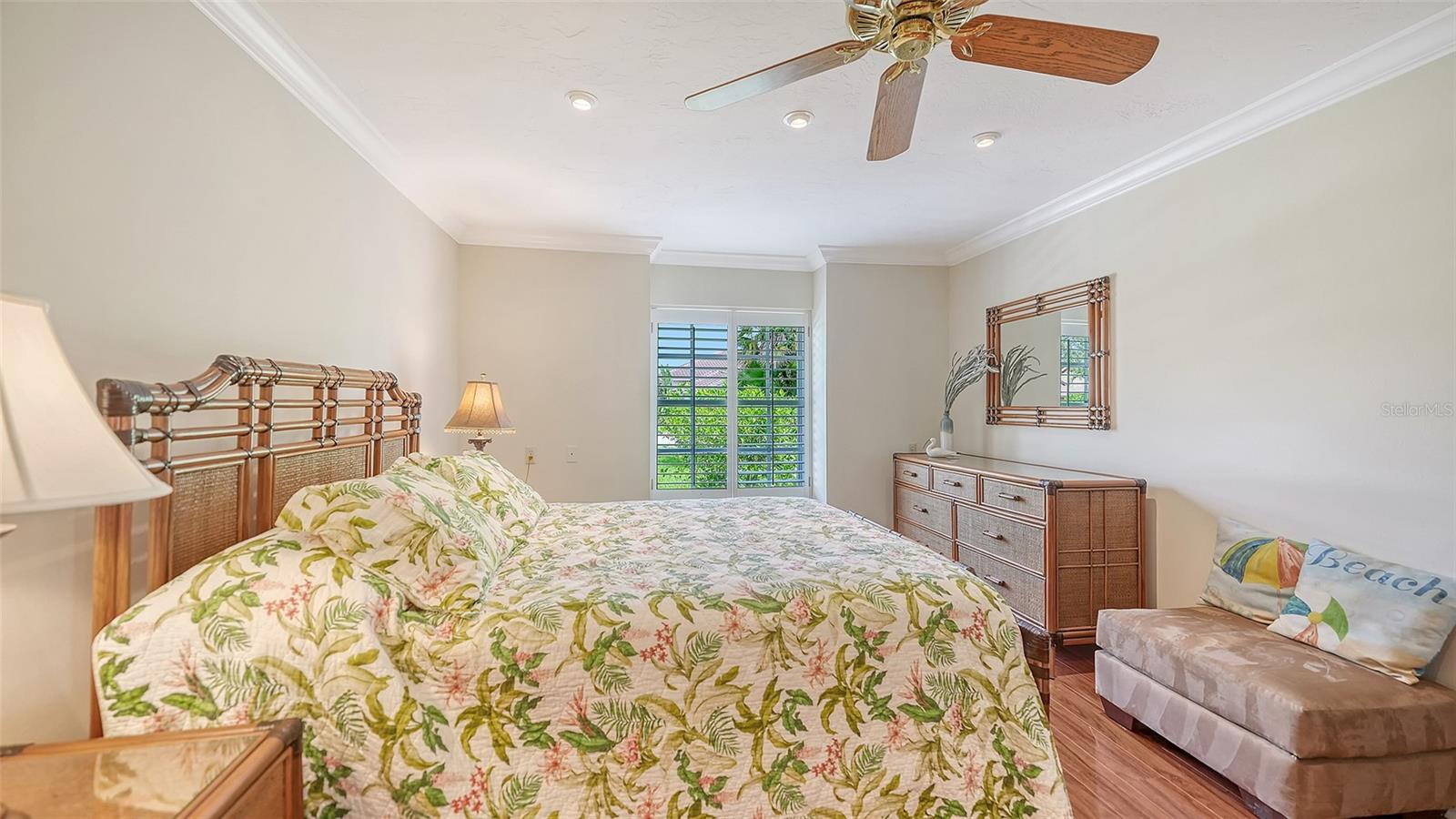 3988 LOSILLIAS DR, SARASOTA, FL, 34238