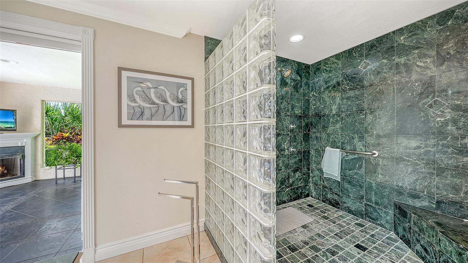 3988 LOSILLIAS DR, SARASOTA, FL, 34238