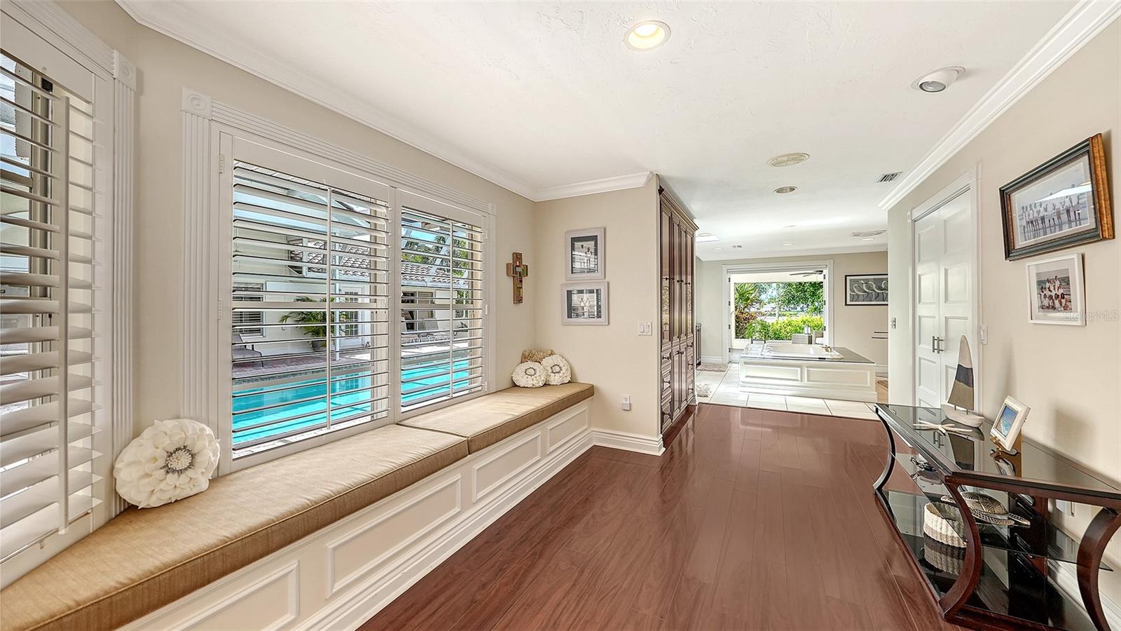 3988 LOSILLIAS DR, SARASOTA, FL, 34238