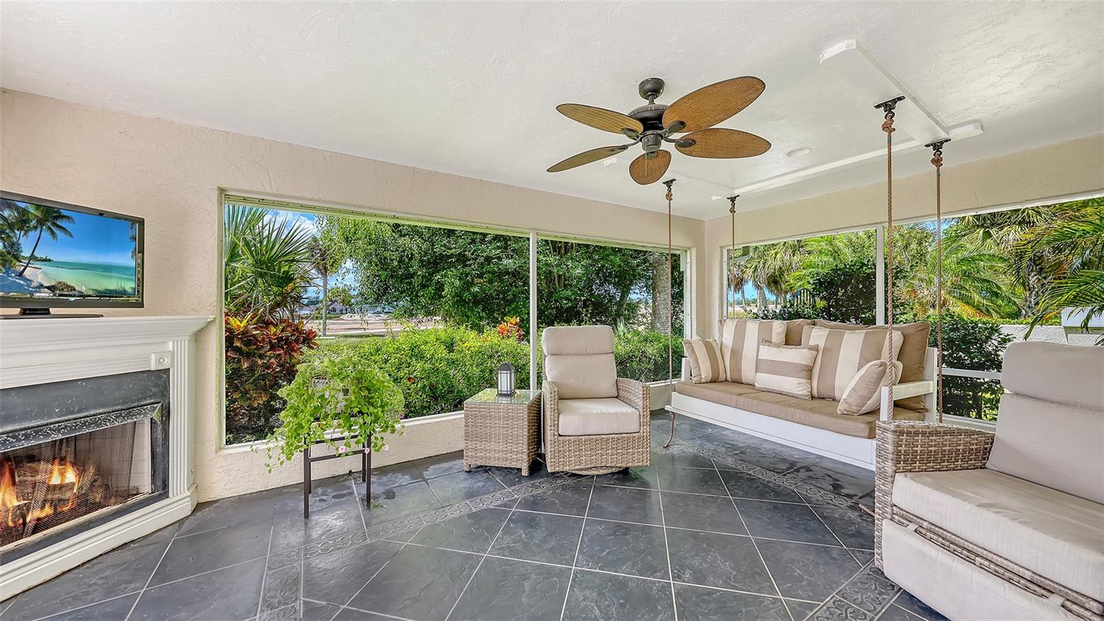 3988 LOSILLIAS DR, SARASOTA, FL, 34238