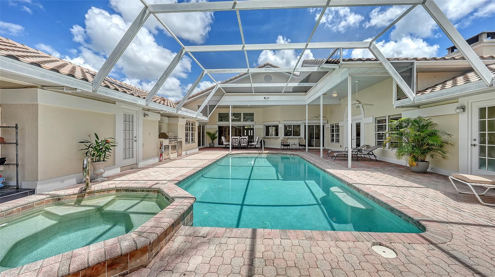 3988 LOSILLIAS DR, SARASOTA, FL, 34238