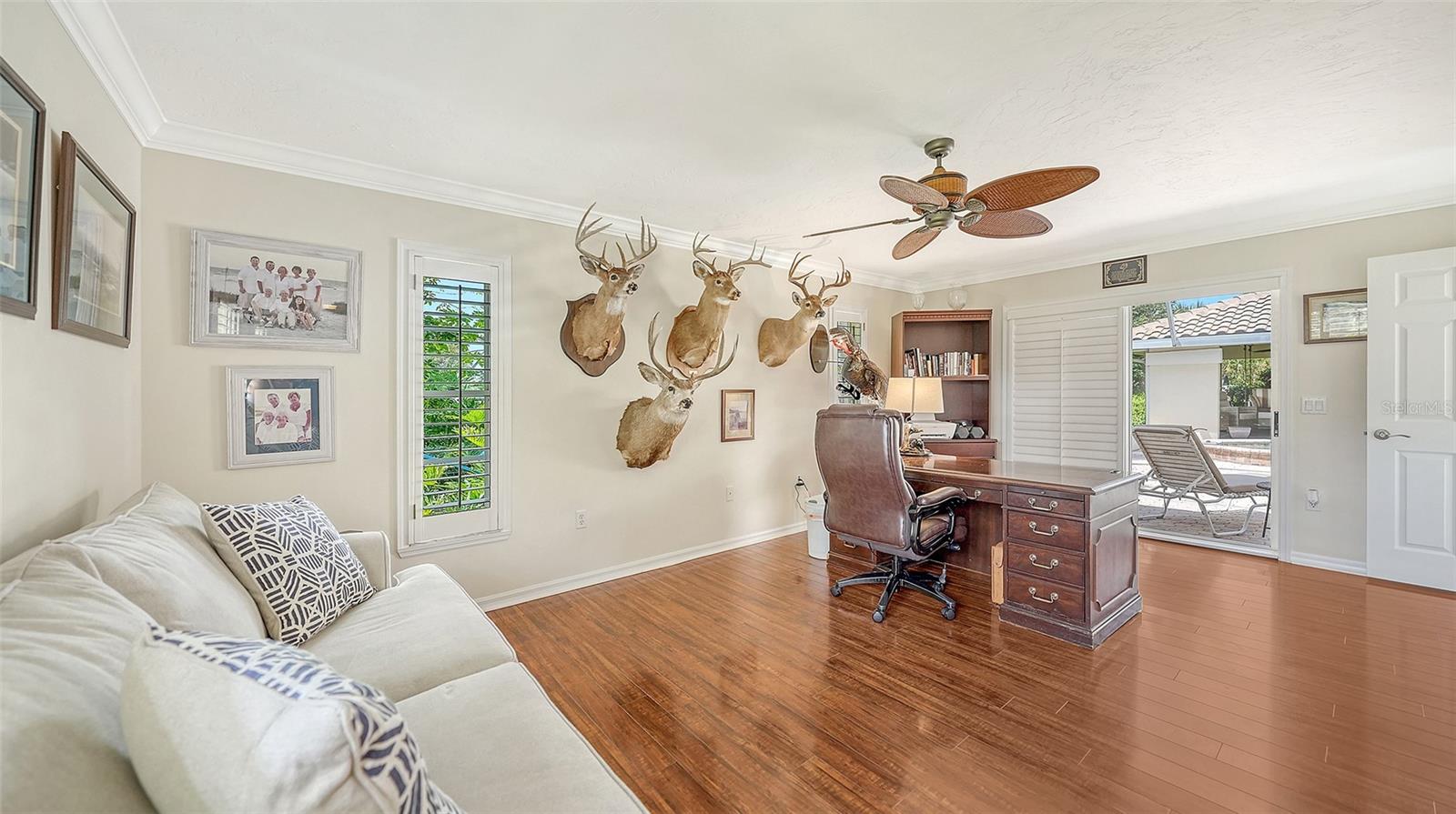 3988 LOSILLIAS DR, SARASOTA, FL, 34238