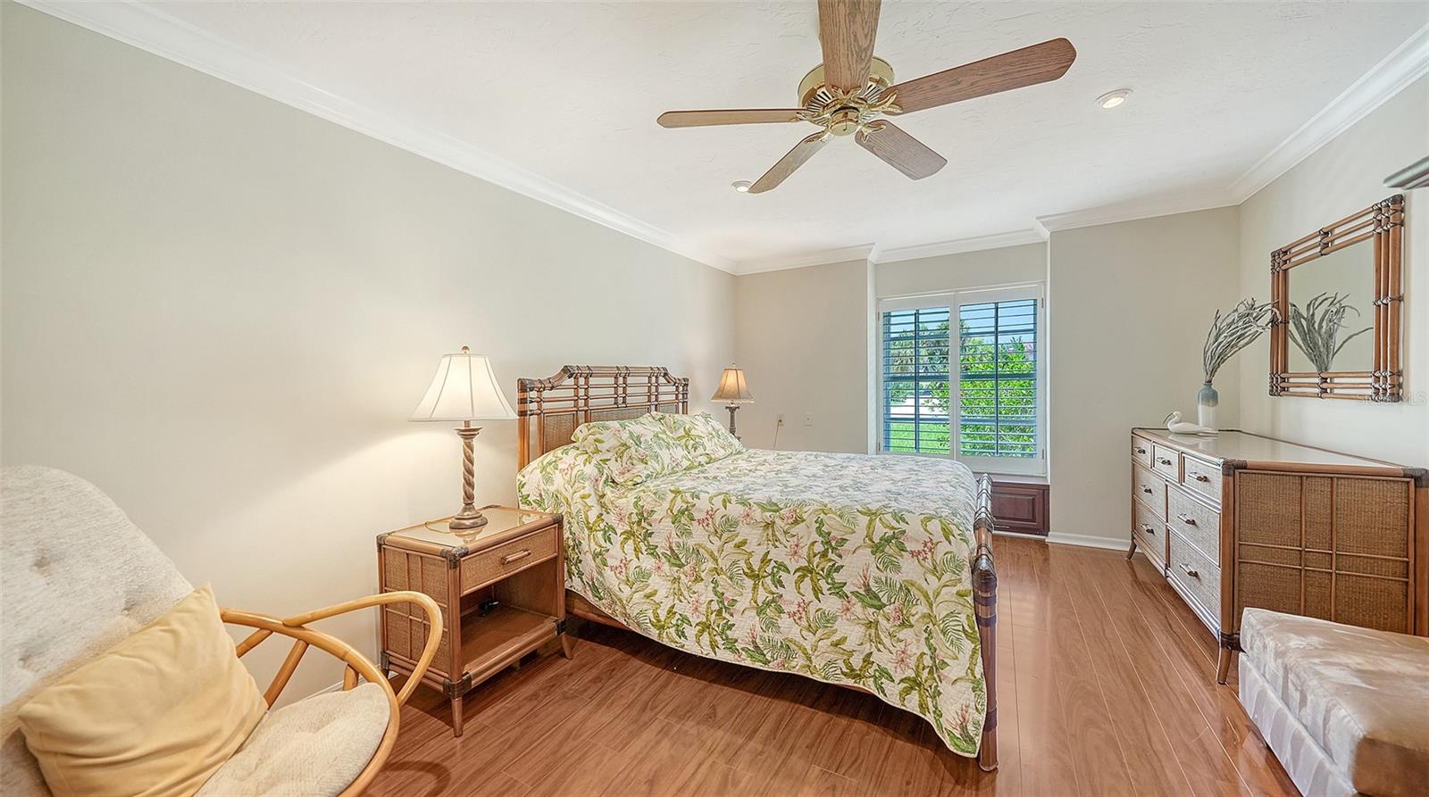 3988 LOSILLIAS DR, SARASOTA, FL, 34238