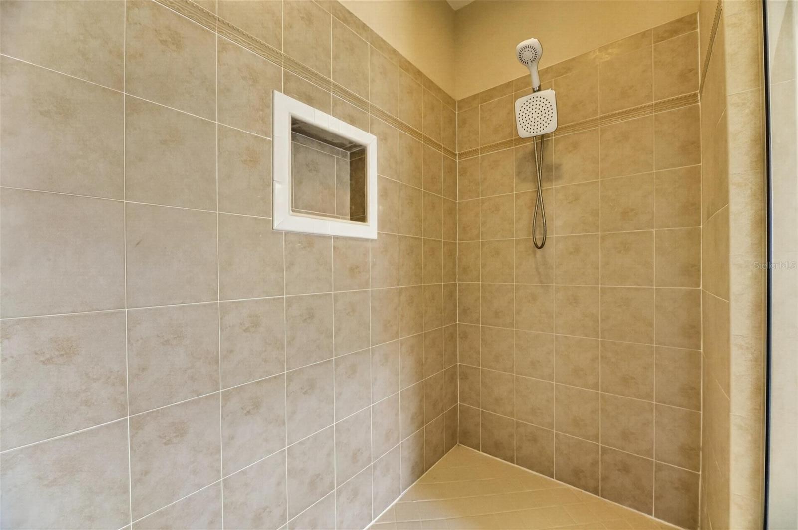 2713 PARK MEADOW DR, VALRICO, FL, 33594