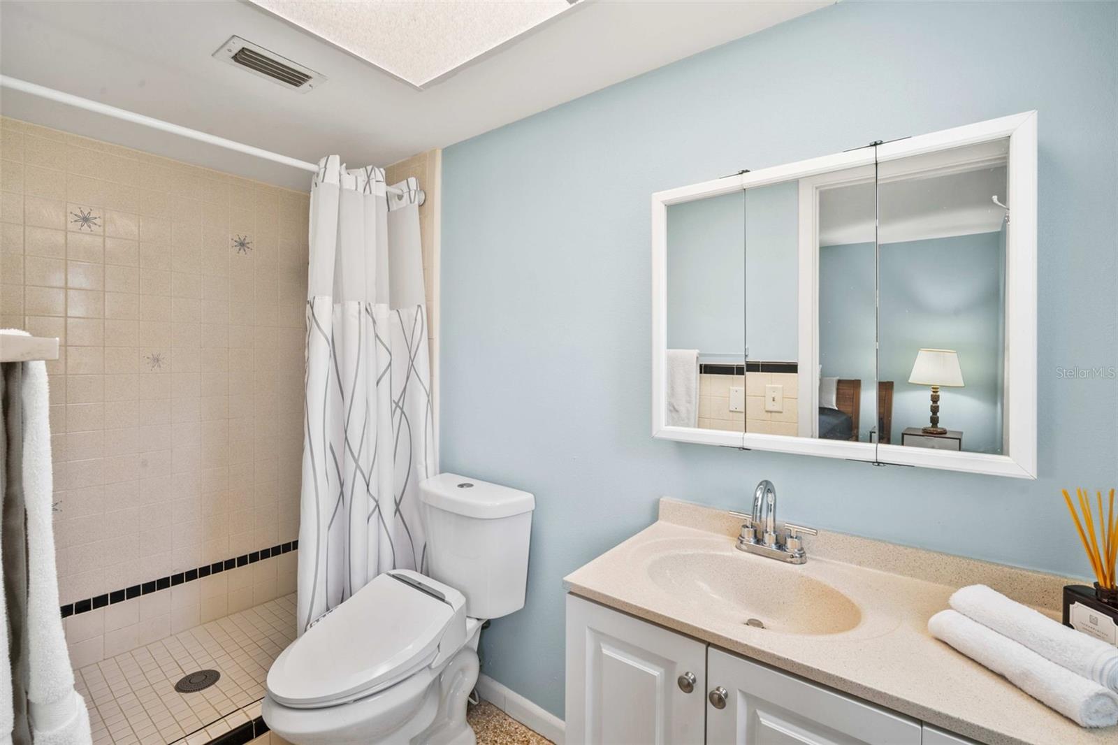 6010 N GUNLOCK AVE, TAMPA, FL, 33614
