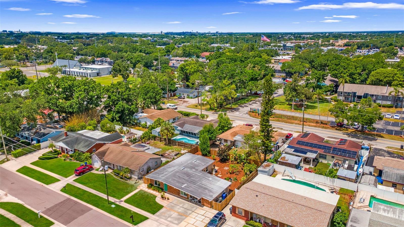 6010 N GUNLOCK AVE, TAMPA, FL, 33614