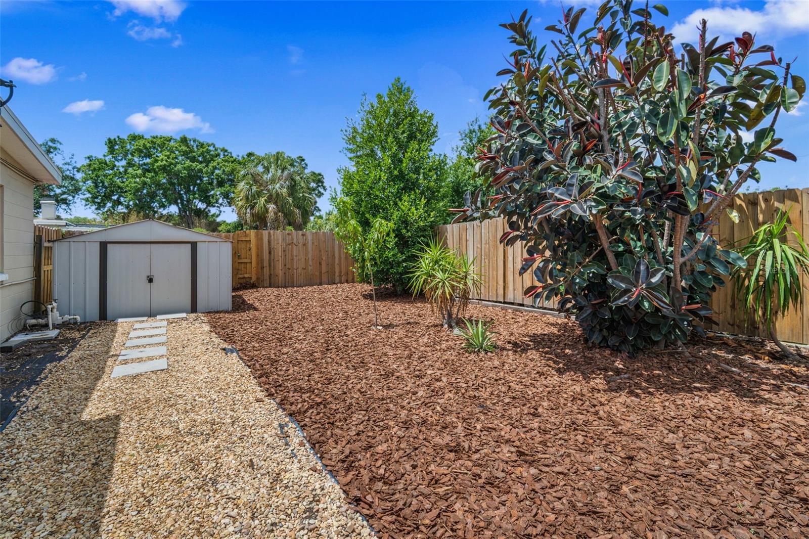 6010 N GUNLOCK AVE, TAMPA, FL, 33614