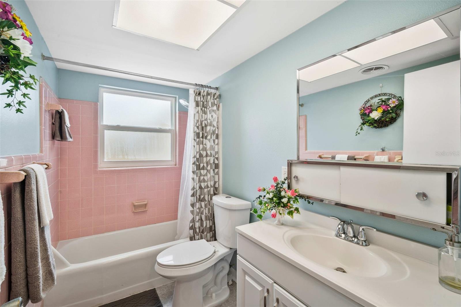 6010 N GUNLOCK AVE, TAMPA, FL, 33614