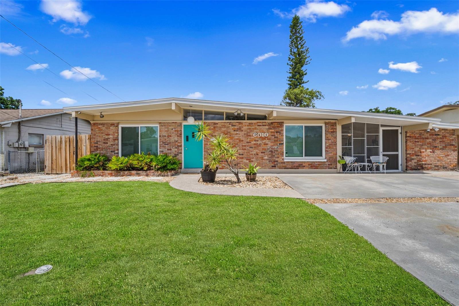 6010 N GUNLOCK AVE, TAMPA, FL, 33614