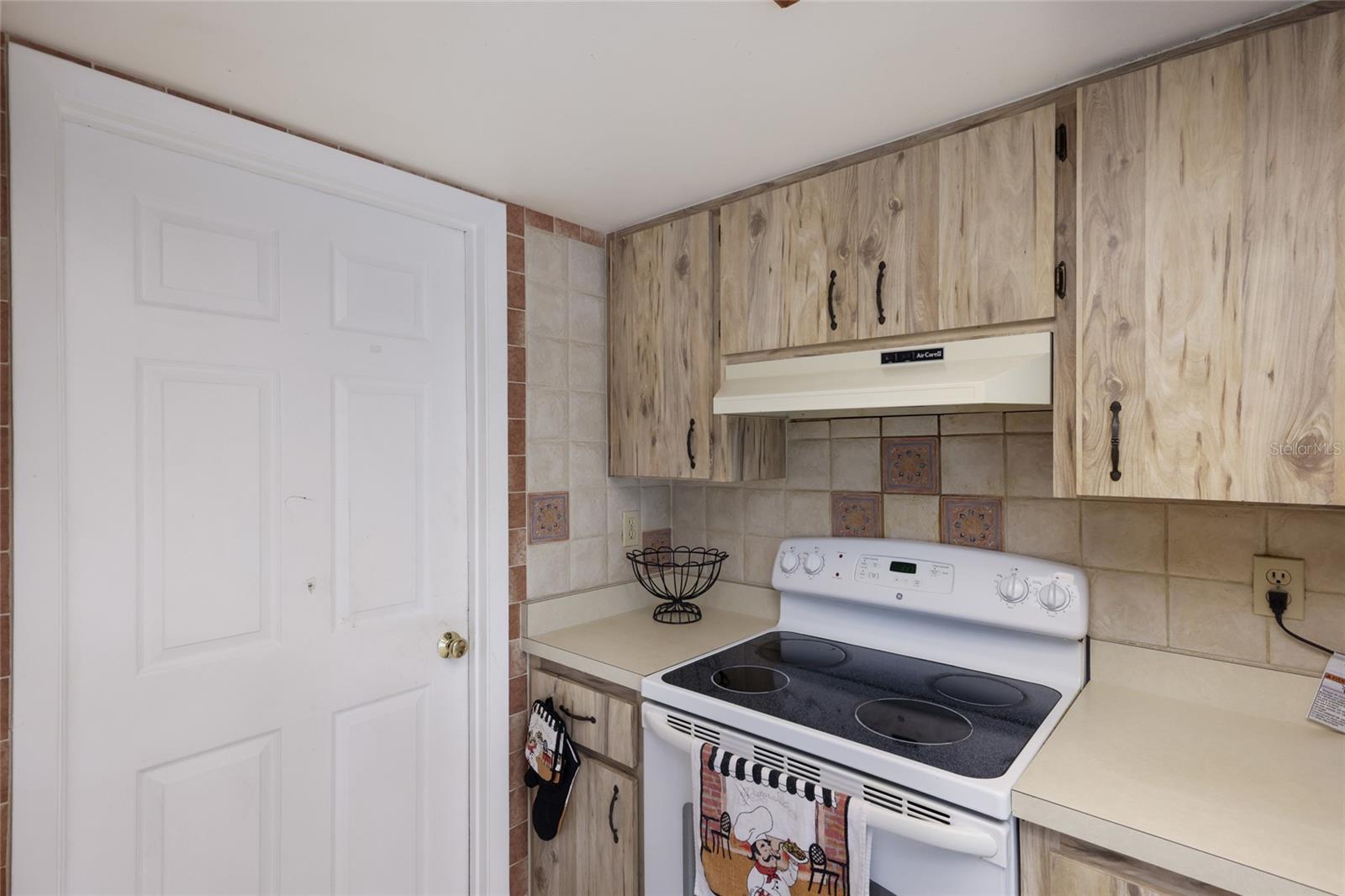 5202 FOXCROFT CT, SARASOTA, FL, 34232