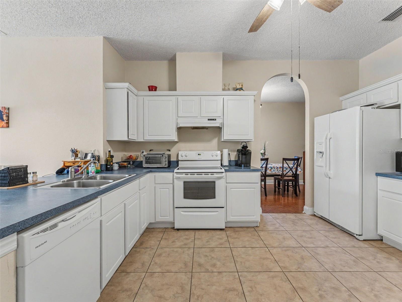 22536 LAURELDALE DR, LUTZ, FL, 33549