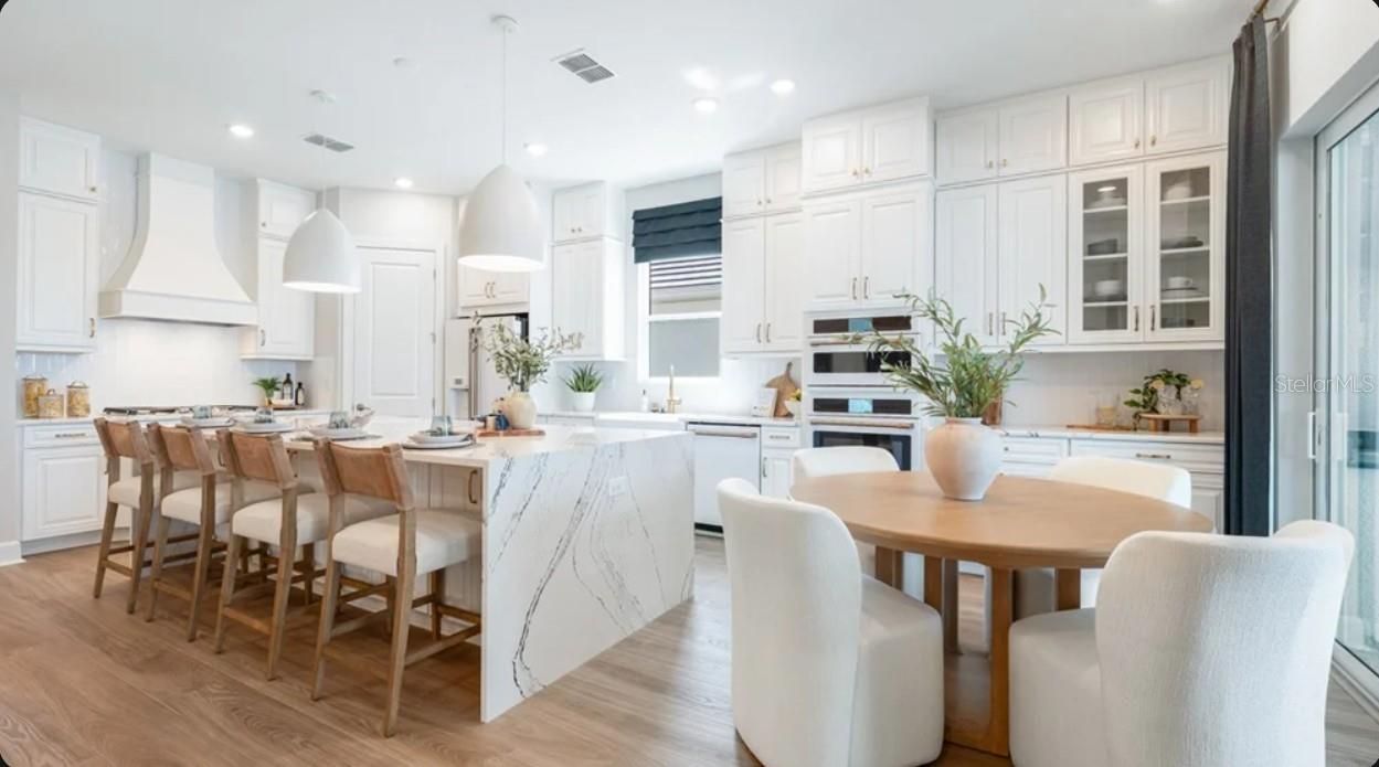 7701 BLUE MOON RUN, SARASOTA, FL, 34241