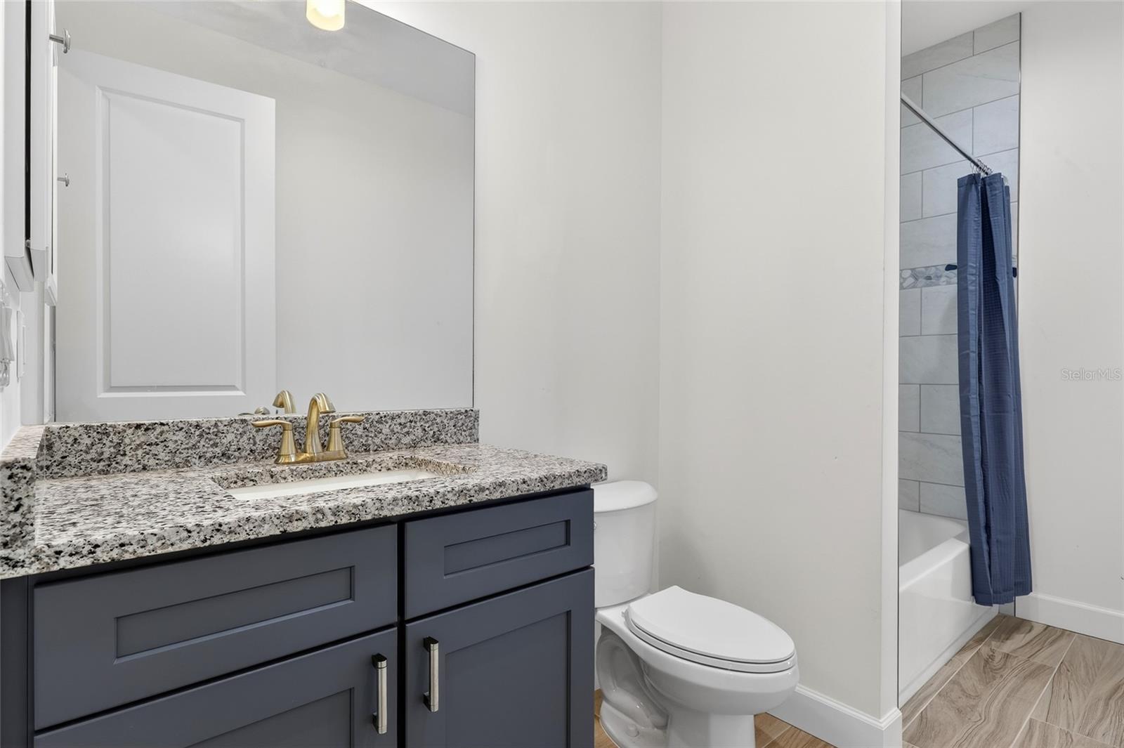 592 ROTONDA CIR, ROTONDA WEST, FL, 33947
