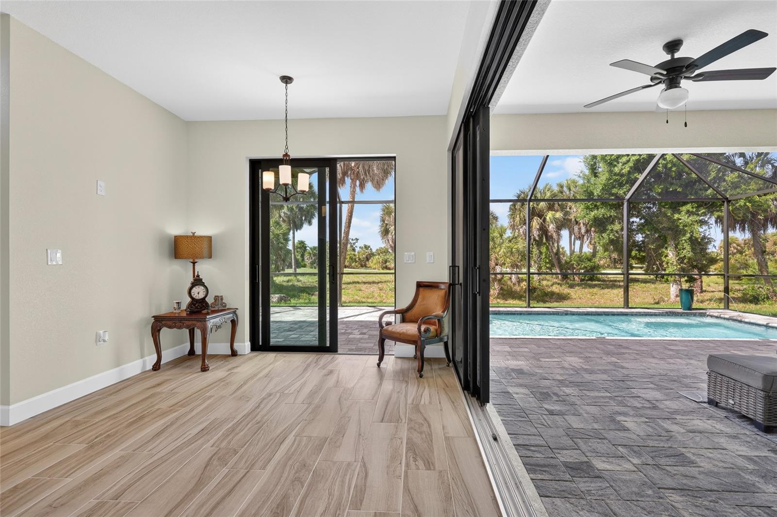 592 ROTONDA CIR, ROTONDA WEST, FL, 33947