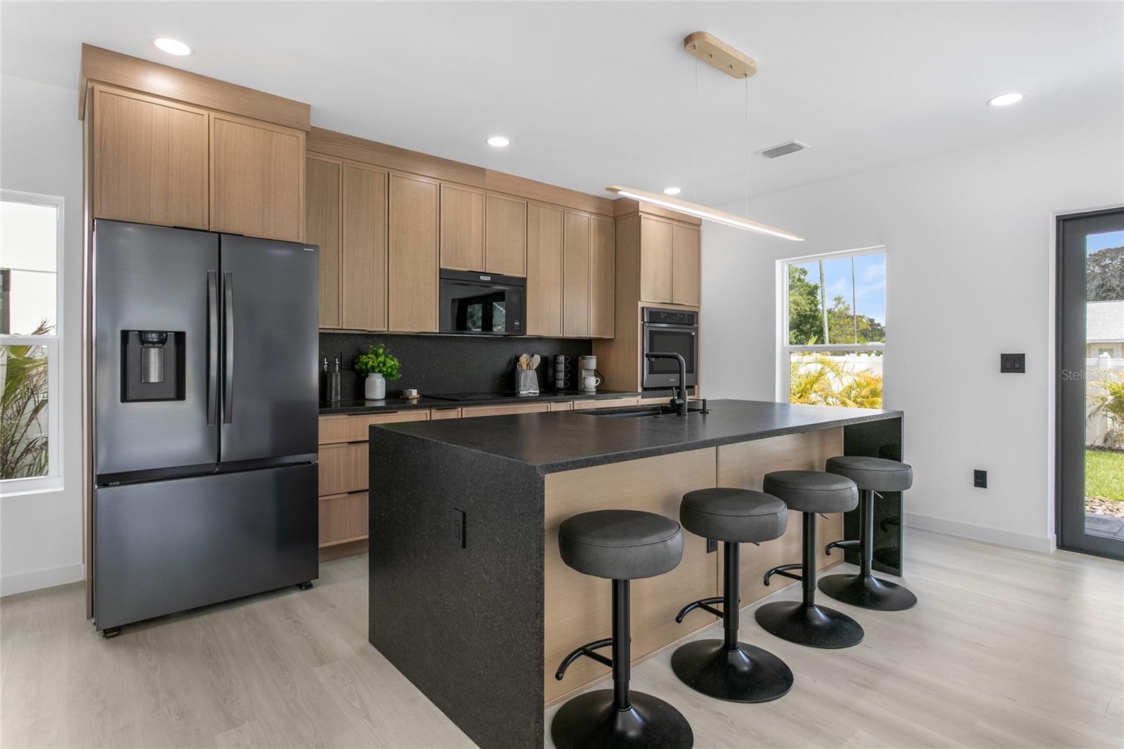 4601 QUEENSBORO AVE S, ST PETERSBURG, FL, 33711
