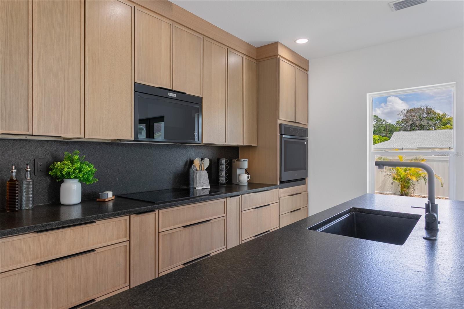 4601 QUEENSBORO AVE S, ST PETERSBURG, FL, 33711