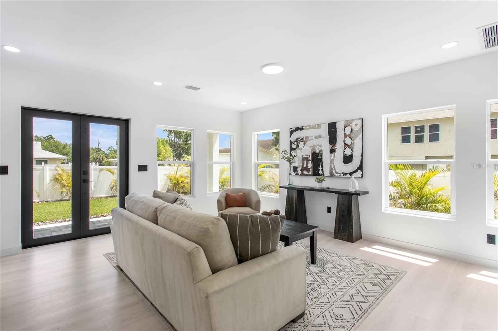 4601 QUEENSBORO AVE S, ST PETERSBURG, FL, 33711