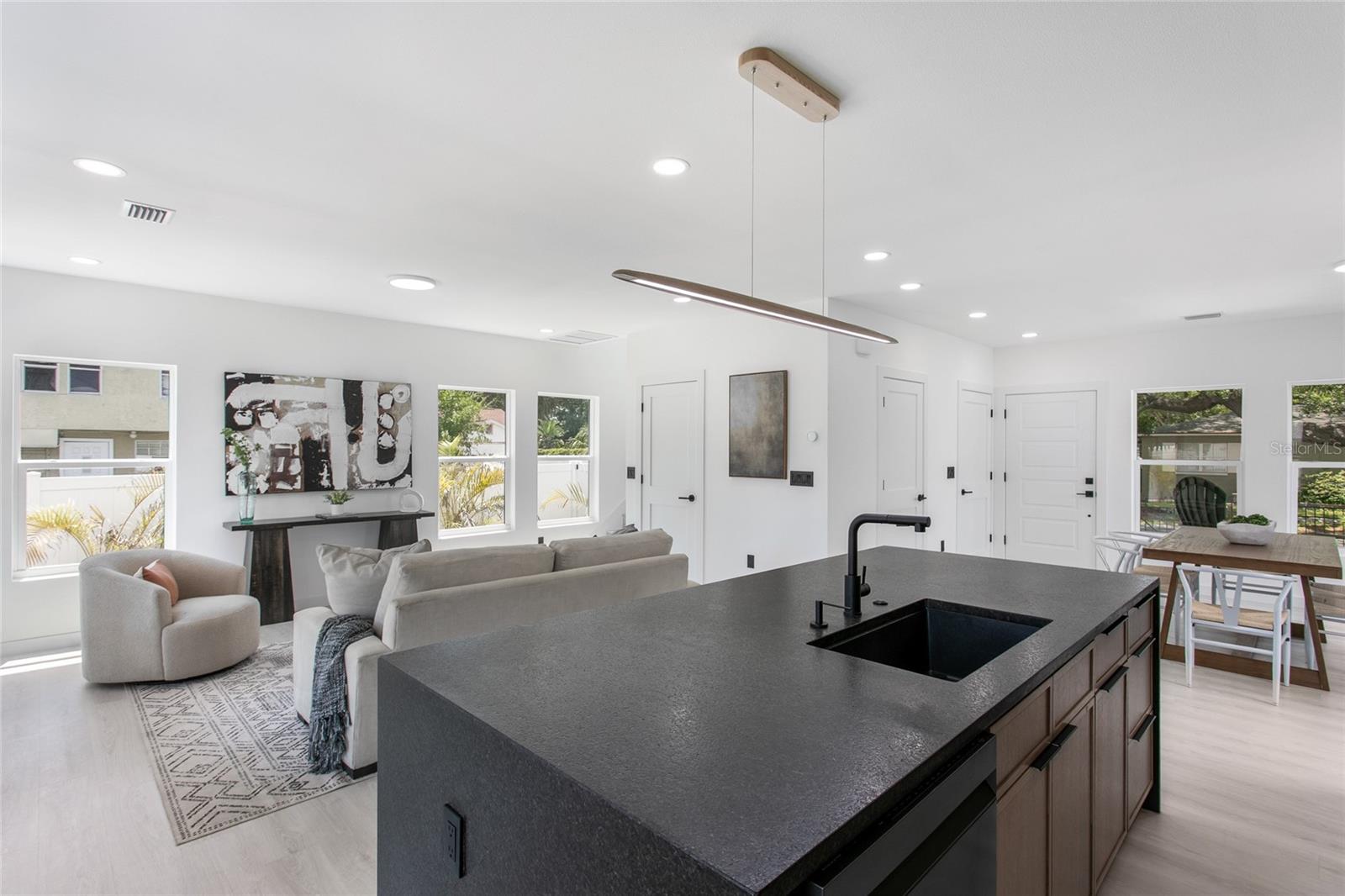 4601 QUEENSBORO AVE S, ST PETERSBURG, FL, 33711