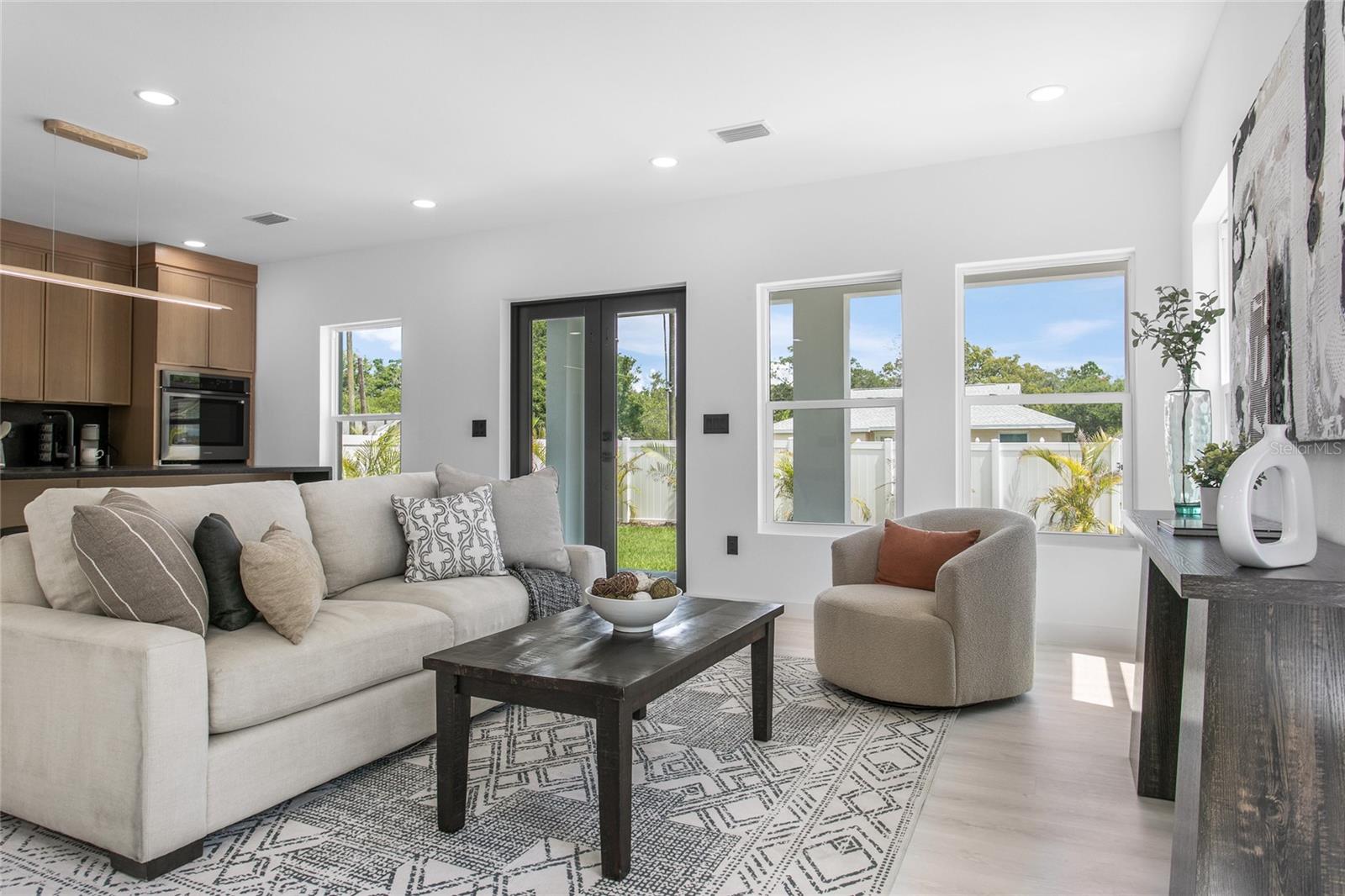 4601 QUEENSBORO AVE S, ST PETERSBURG, FL, 33711