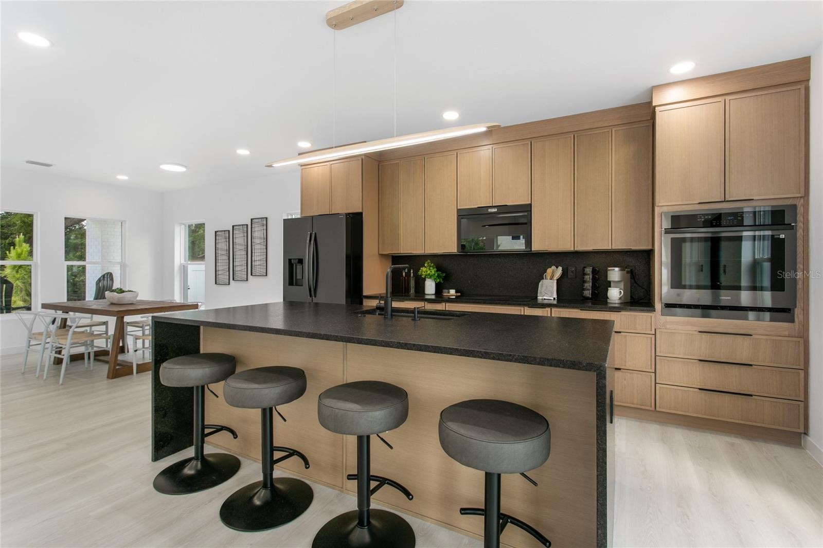 4601 QUEENSBORO AVE S, ST PETERSBURG, FL, 33711
