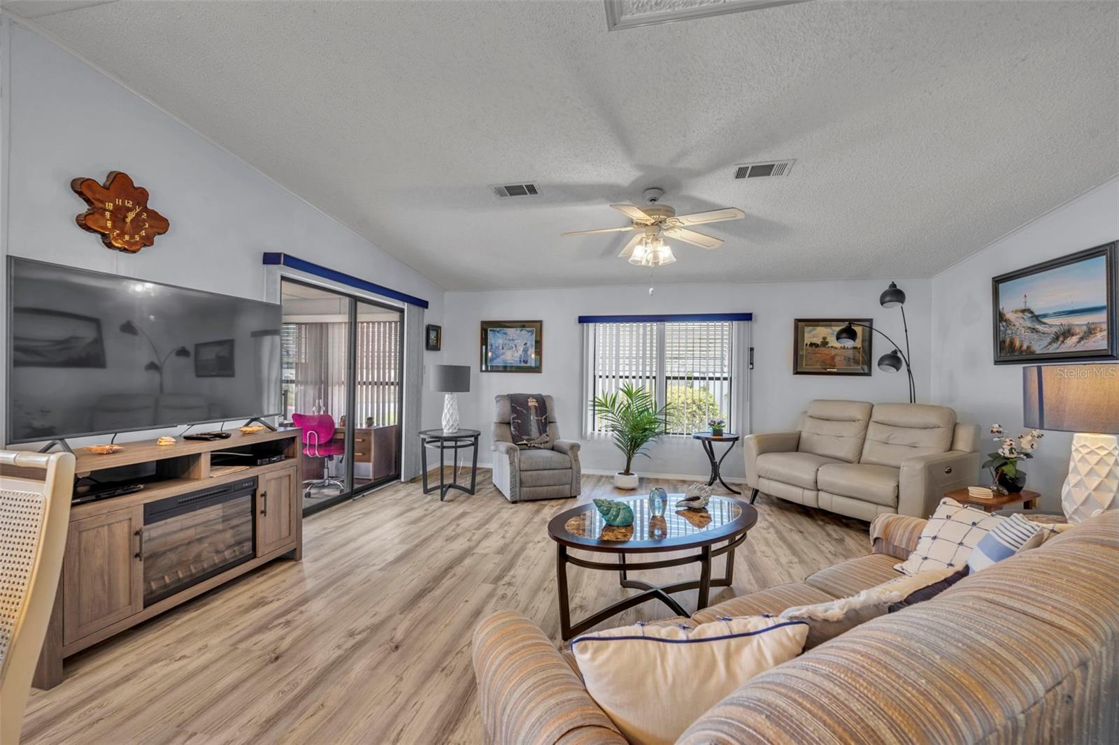 91 MAUNA LOA DR, LEESBURG, FL, 34788