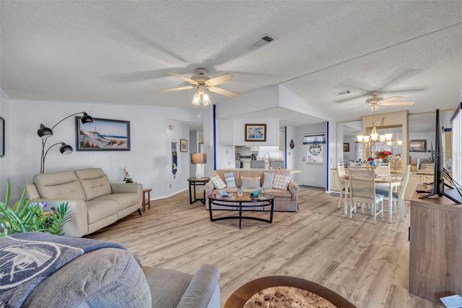 91 MAUNA LOA DR, LEESBURG, FL, 34788