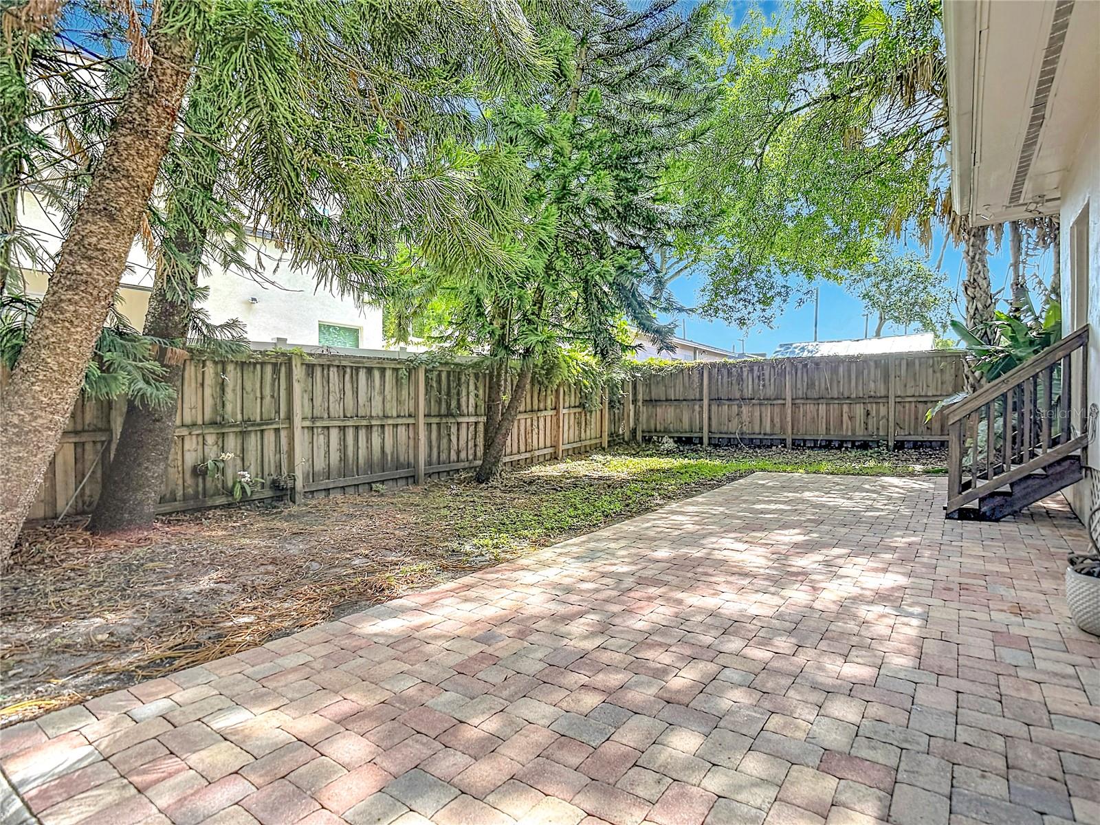 105 W ELM ST, TAMPA, FL, 33604