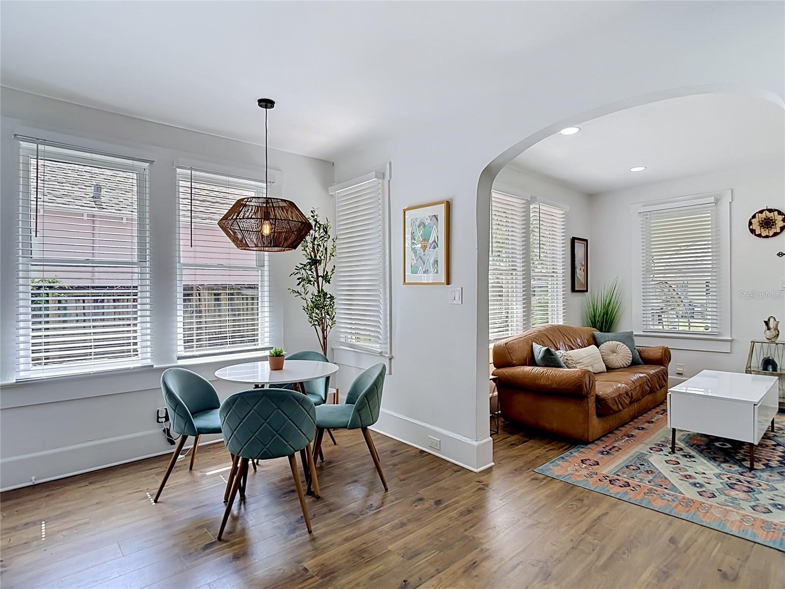 105 W ELM ST, TAMPA, FL, 33604