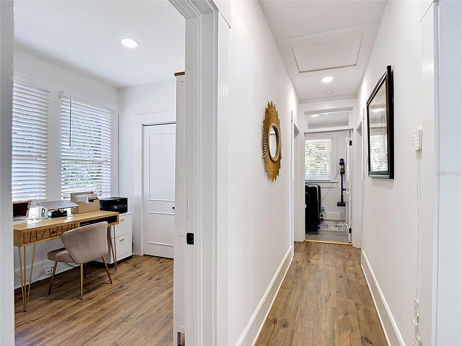 105 W ELM ST, TAMPA, FL, 33604
