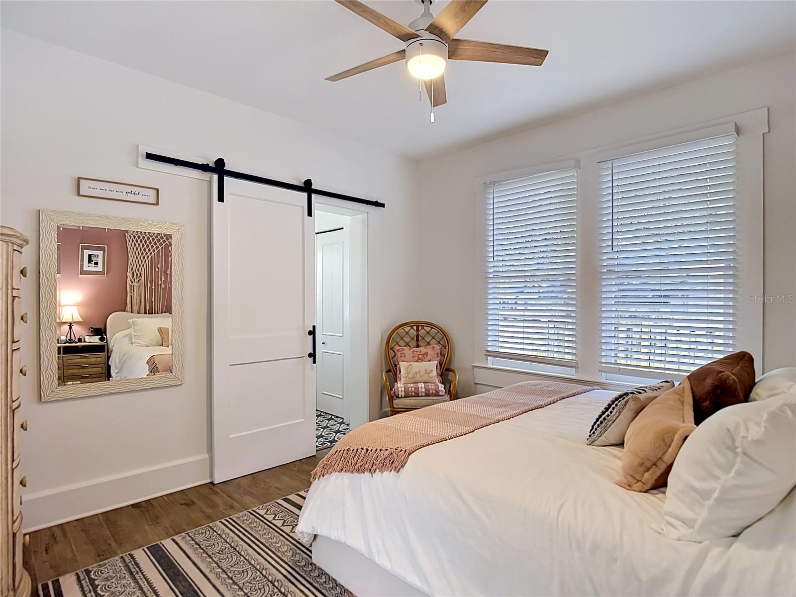 105 W ELM ST, TAMPA, FL, 33604