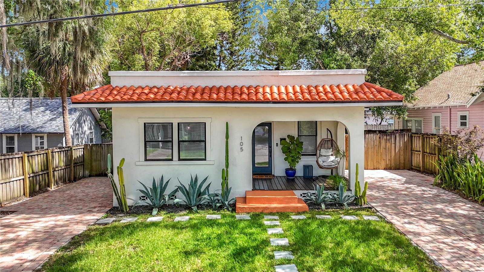 105 W ELM ST, TAMPA, FL, 33604
