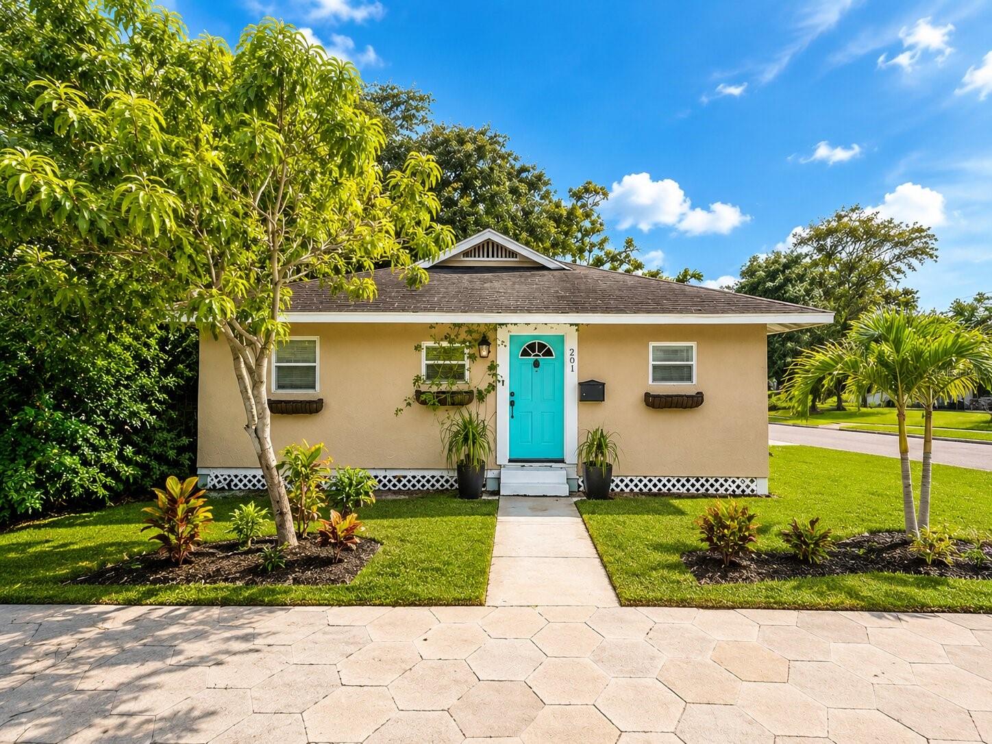 201 35TH ST S, ST PETERSBURG, FL, 33711